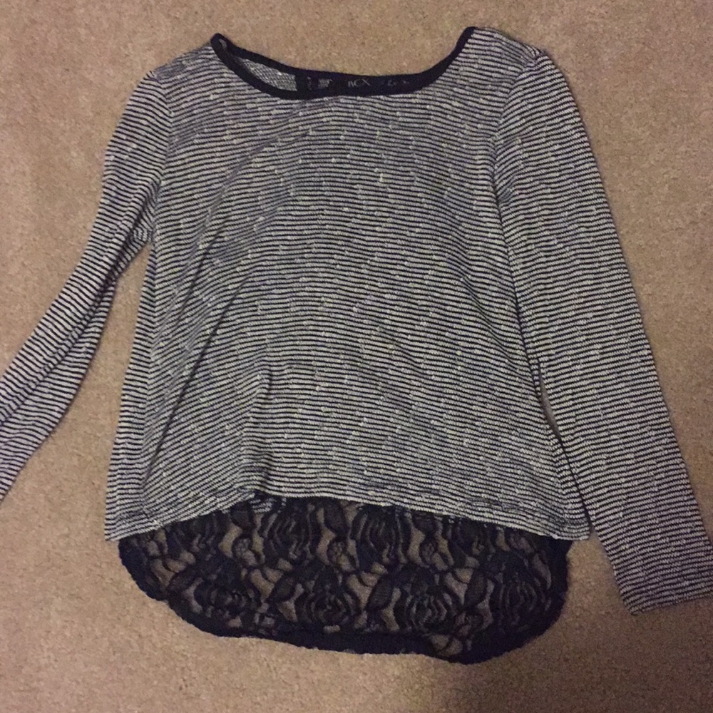 Black and white long sleeve shirt